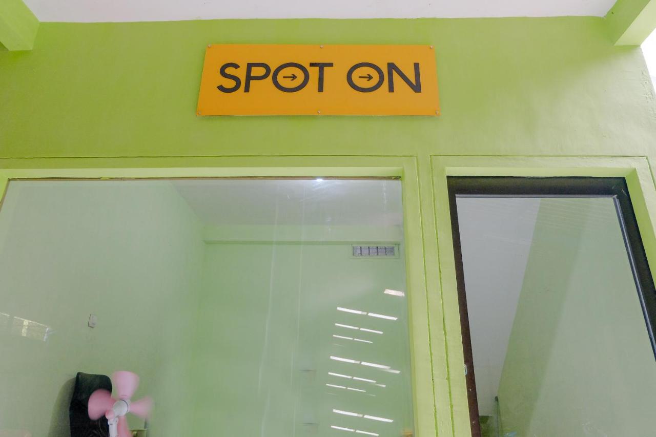Spot On 2081 Sriwijaya Family Residence Lawang Esterno foto