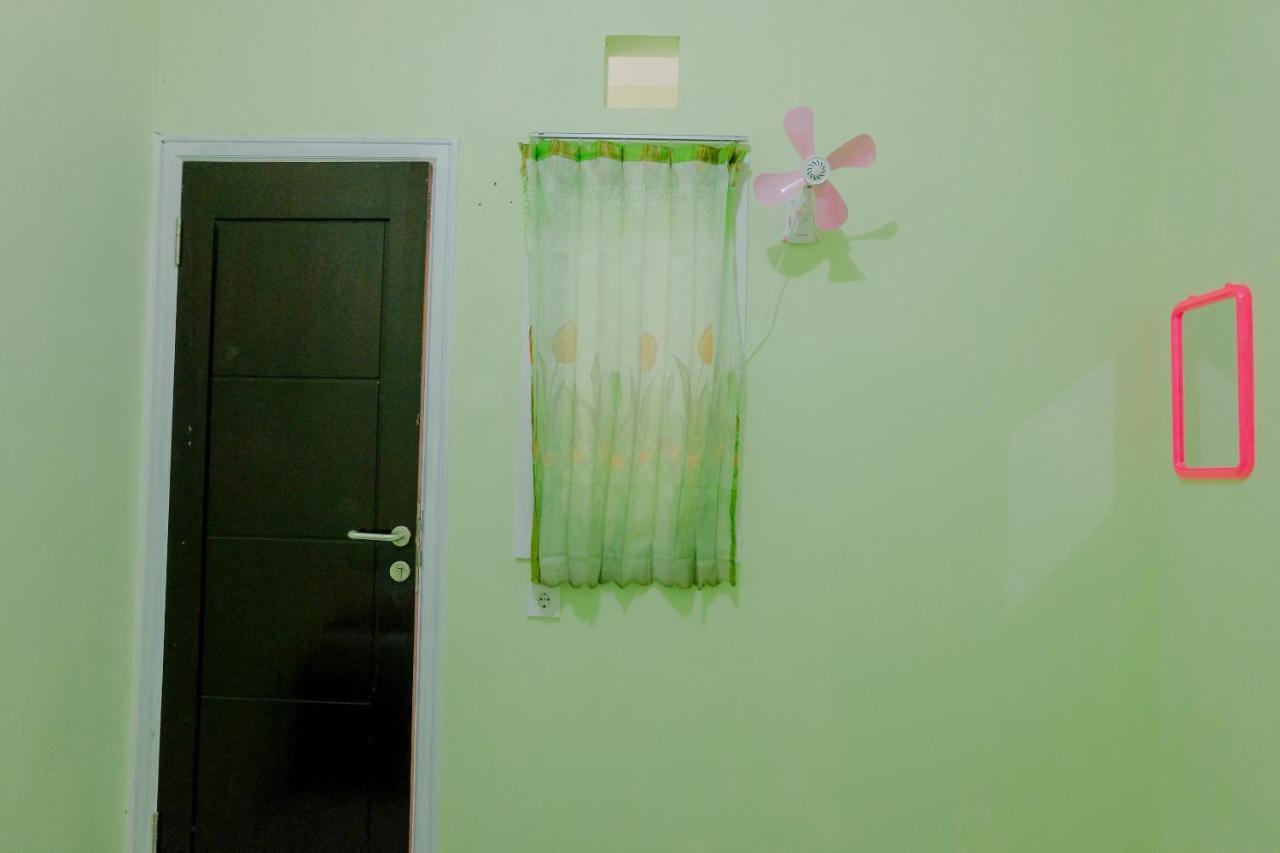 Spot On 2081 Sriwijaya Family Residence Lawang Esterno foto